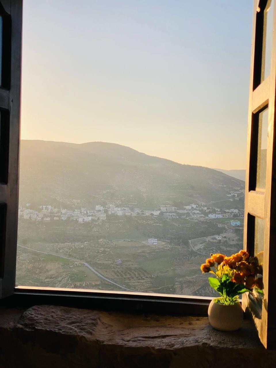 Mountain View House Apartment Karak Exterior foto